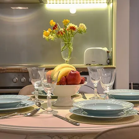 16 Apartment